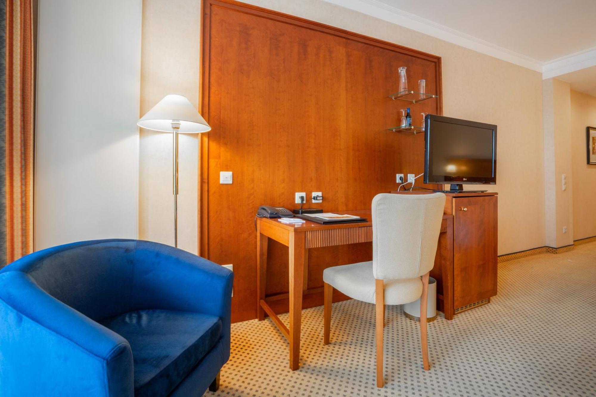 Grand Hotel Binz Kültér fotó A room at the hotel
