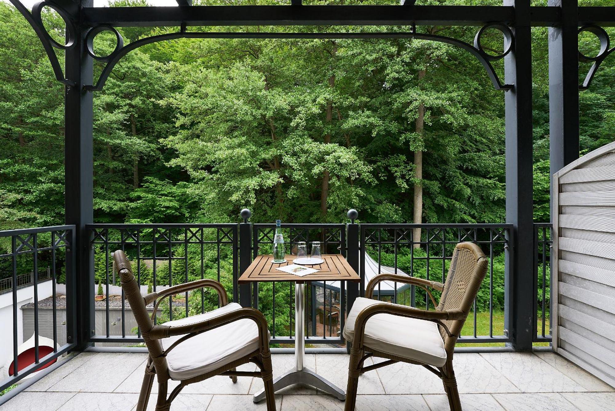 Grand Hotel Binz Kültér fotó A balcony